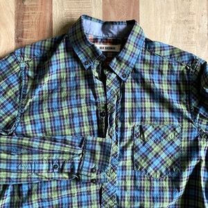 Used Ben Sherman plaid button down in Medium.